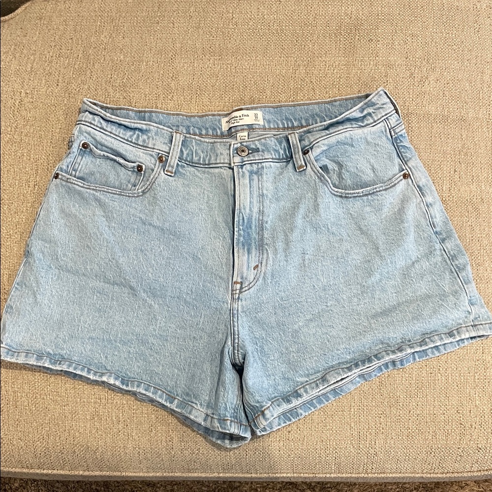 Abercrombie & Fitch Women's Light Blue Mom Shorts